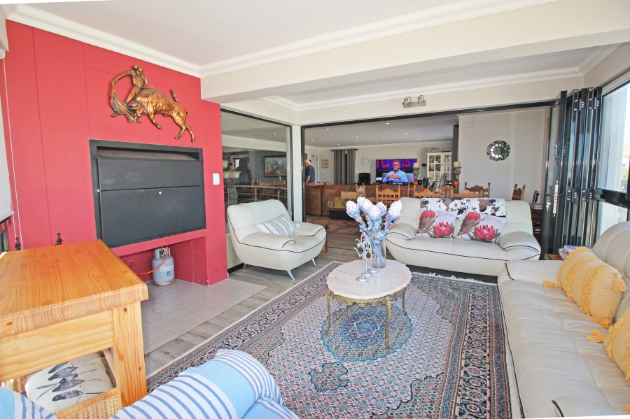 4 Bedroom Property for Sale in Calypso Beach Western Cape